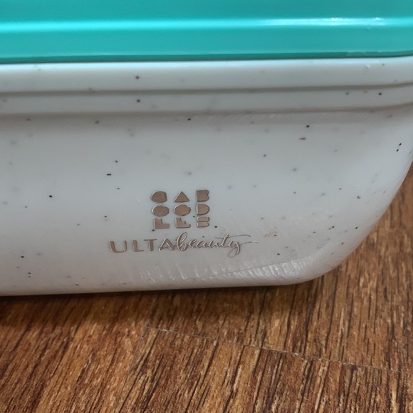 Caboodles Ulta Beauty sea green and speckled white makeup case w large mirror - Picture 3 of 8